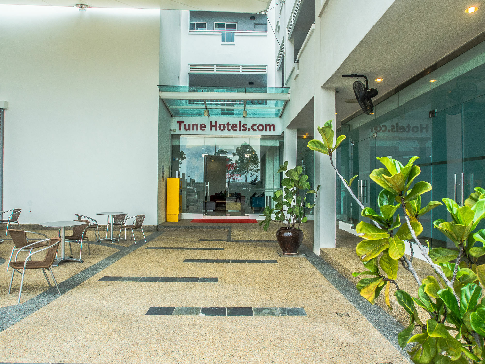 Tune Hotel Klia Aeropolis Sepang Extérieur photo